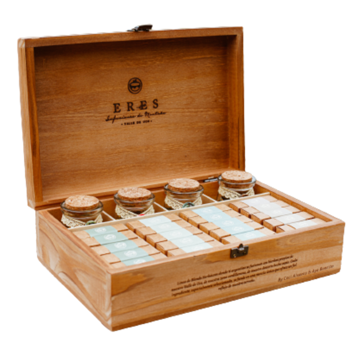 ERES - Infusiones de Montaña - Caja de Madera By Ceci Alvarez & Aye Bonetto